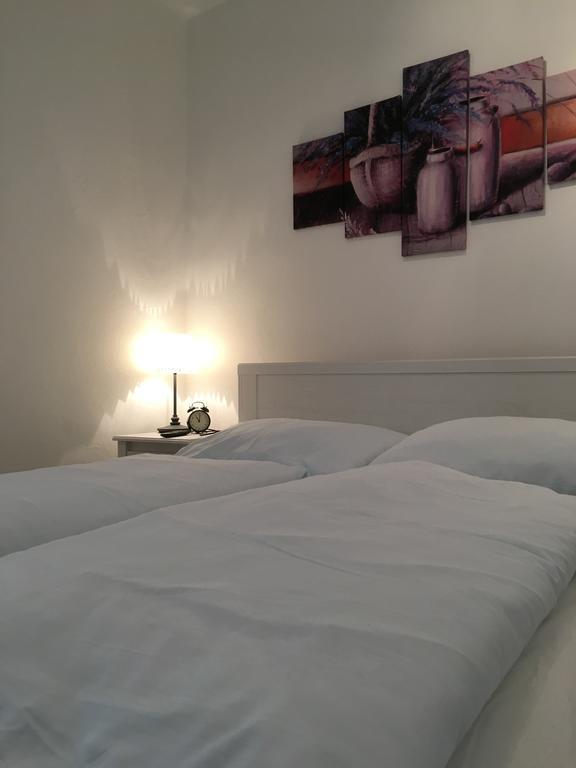 Penzion Holiday Trnava Exteriör bild