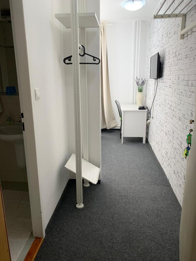 Penzion Holiday Trnava Exteriör bild